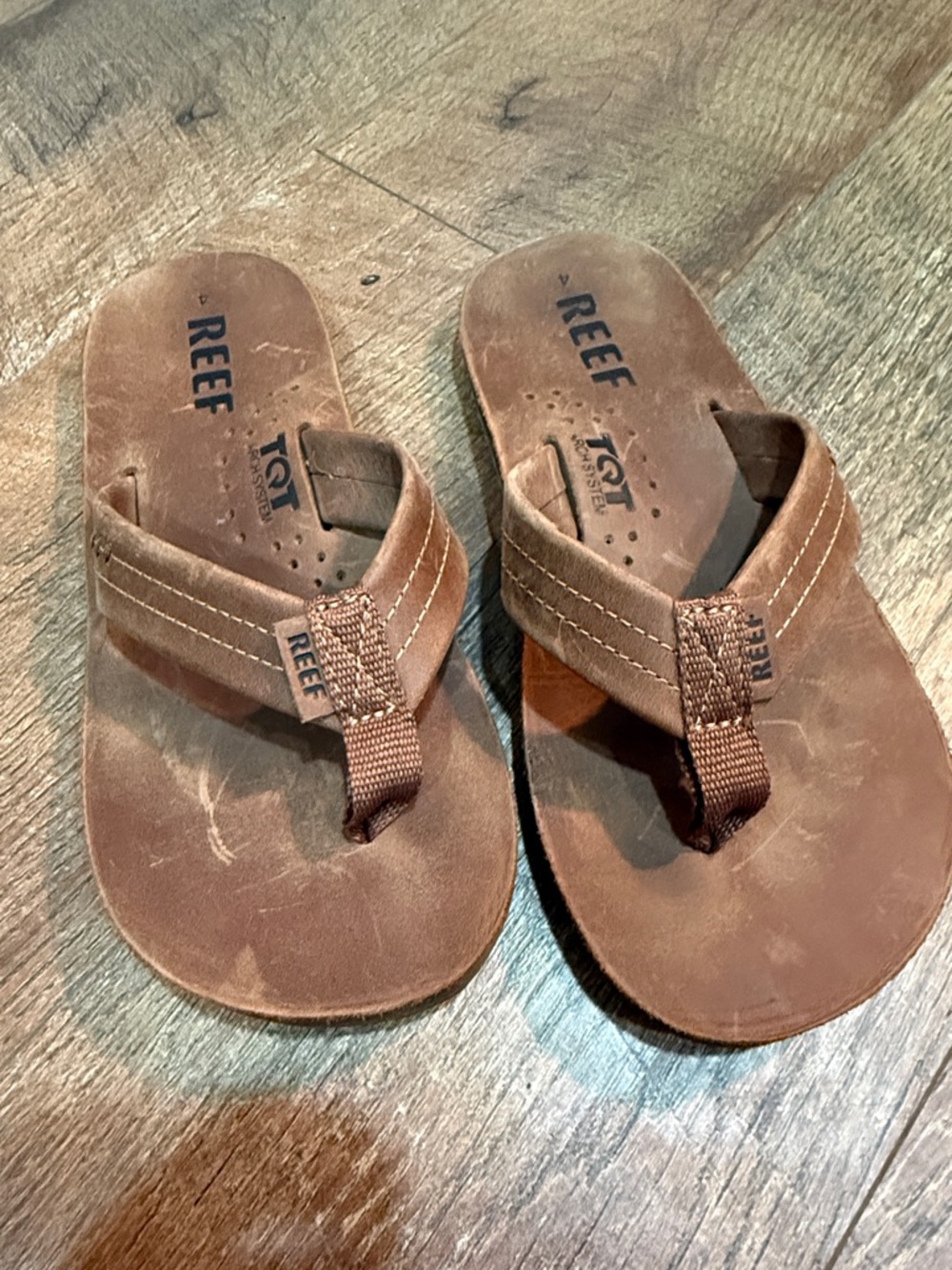 Reef Brown Leather-Style Thong Sandals